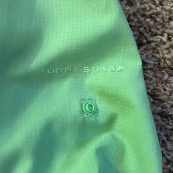 Women’s medium Columbia Omni shade button down shirt - Picture 4 of 8